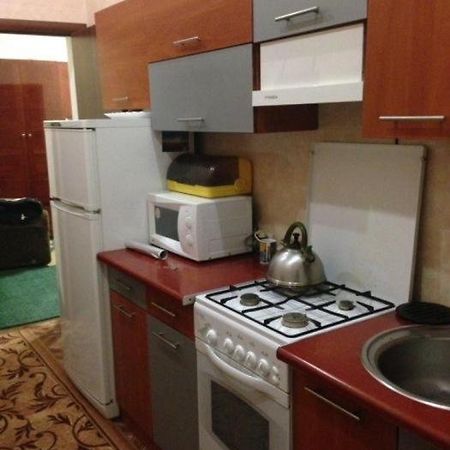 Уютная Двухкомнатная Квартира Umanʼ Dış mekan fotoğraf